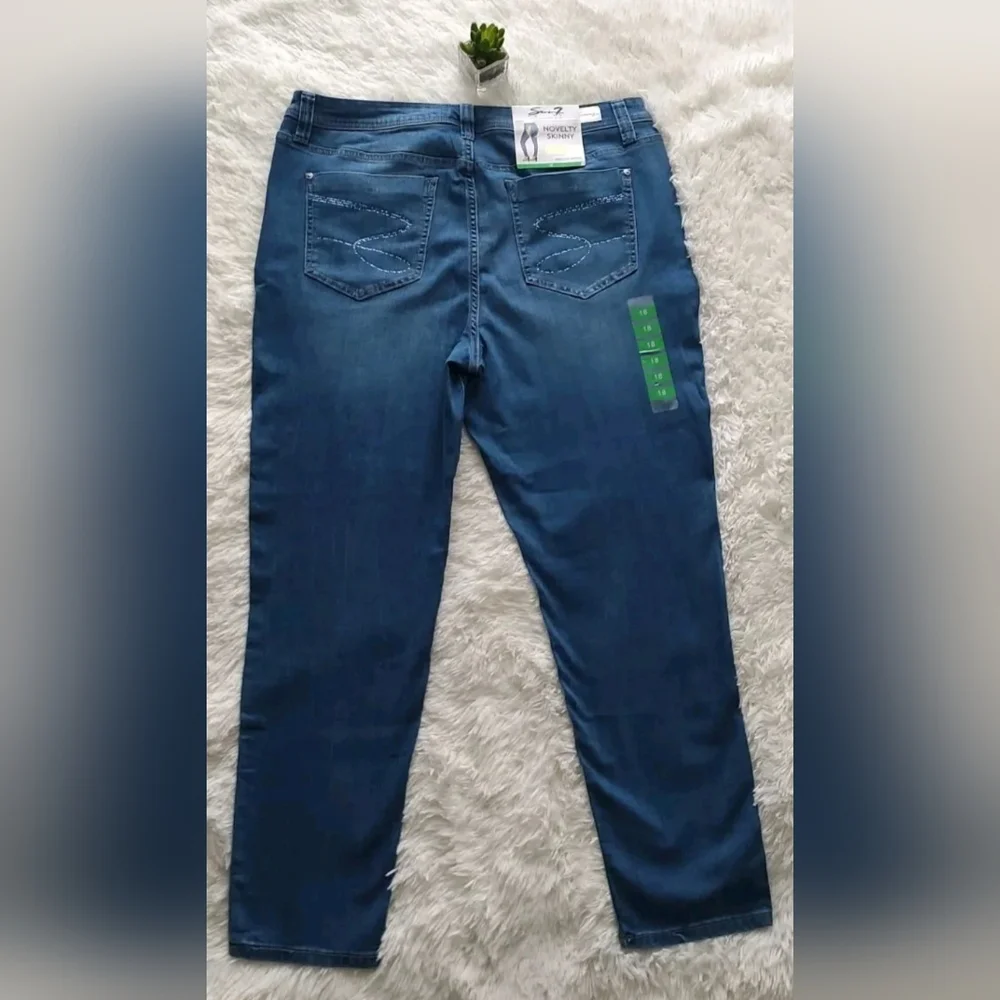 Seven 7 jeans Women Novelty Skinny Size 18 Color Blue  Embellished Pockets New